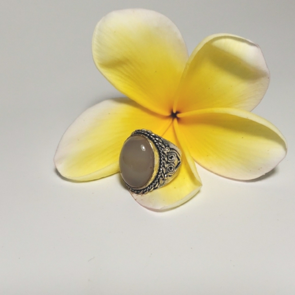 Chunky Silver Ring With Opaque Grey Brown Quartz Size 9